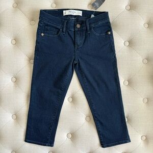 Abercrombie & Fitch Women’s Capri Jeans Size 00 - NEW